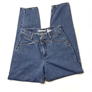 Vintage Highwaisted Stiff Denim Tapered Leg Mom Jeans